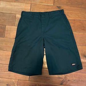 Genuine Dickies Black Loose Fit Work Shorts Size 34 x 13” inseam
